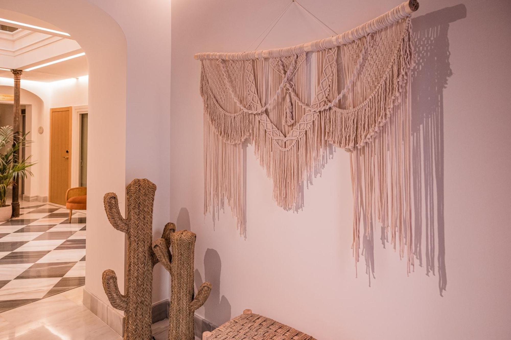 Alux Boutique Hotel Malaga Bagian luar foto
